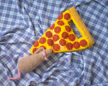 Load image into Gallery viewer, Pizza Rat Hand Bag
